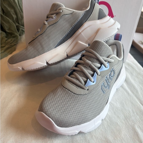 Ryka Light Gray Sneakers - Picture 3 of 5